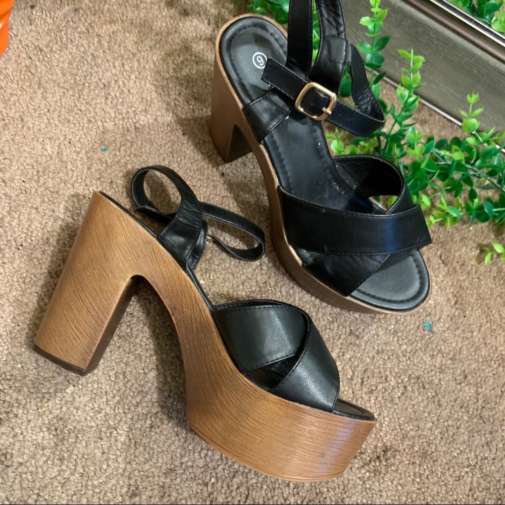🫔3 for $10 // Black Heels